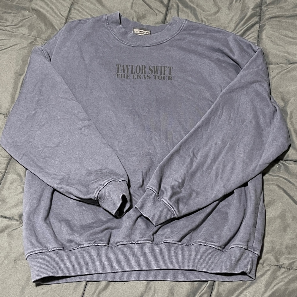 Eras Tour Crewneck XL New